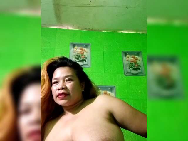 Kyrene's BongaCams show and profile