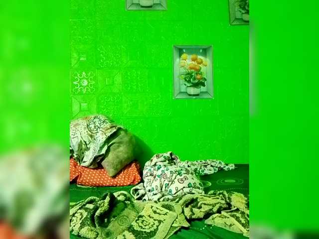 Kyrene's BongaCams show and profile