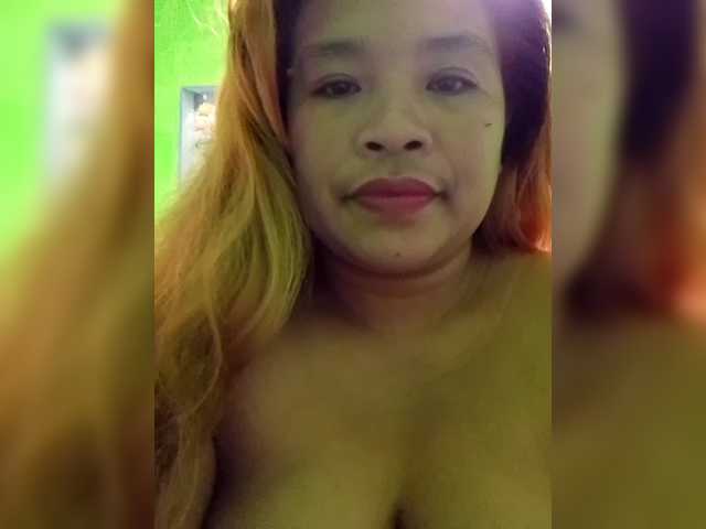 Kyrene's BongaCams show and profile