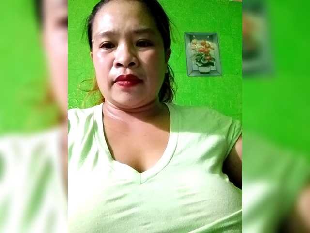 Kyrene's BongaCams show and profile