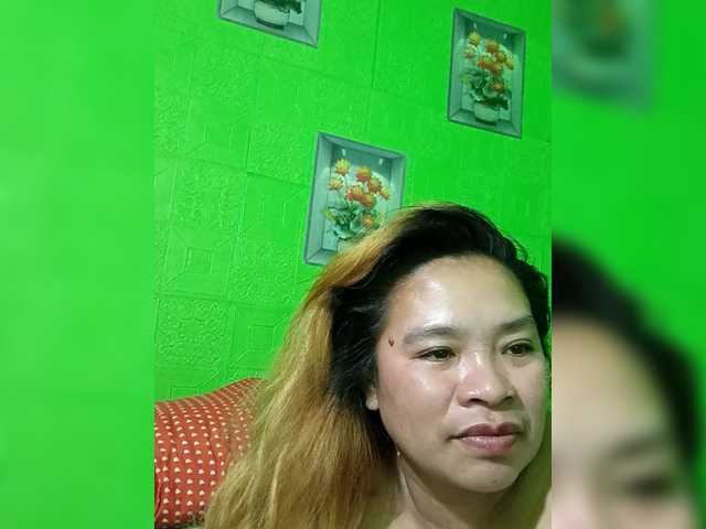 Kyrene's BongaCams show and profile