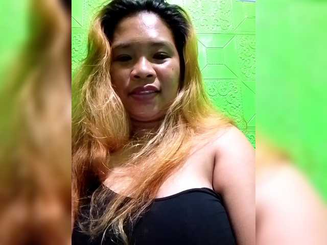 Kyrene live sex cam on Chatviper