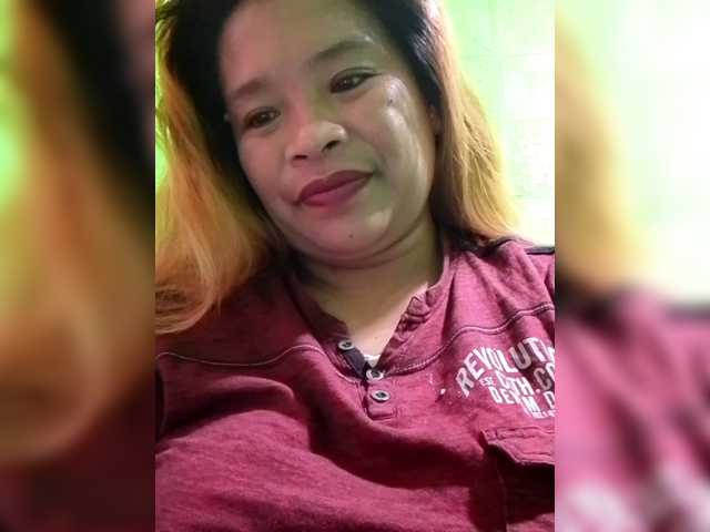 Kyrene's BongaCams show and profile