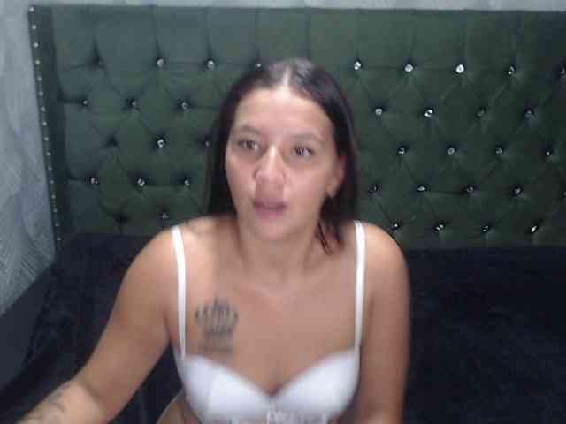 SweetShereen Live Webcam on BongaCams