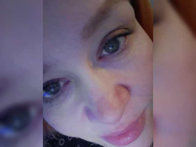 Senorita2's BongaCams show and profile