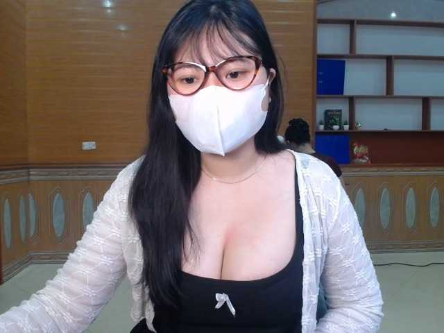 Sexy-office – webcam model profile photo