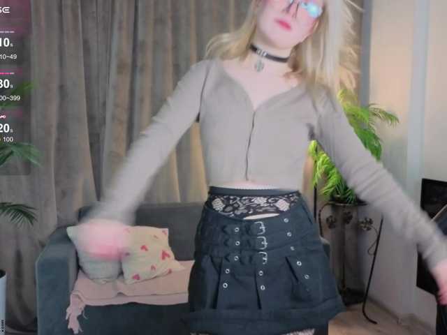 AliceMann's BongaCams show and profile