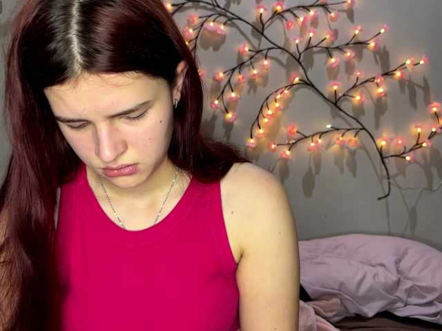 OlivaZach's BongaCams show and profile