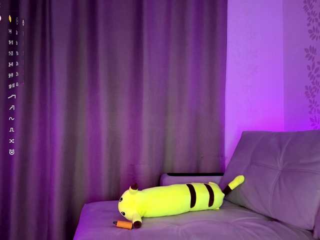 BlondyBun's BongaCams show and profile