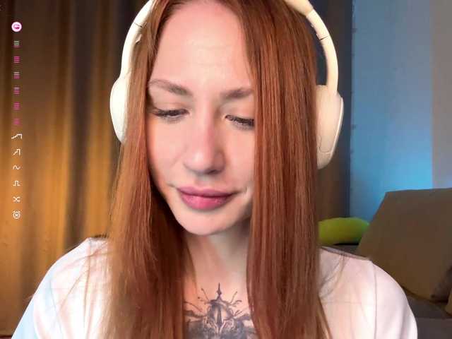 BlondyBun's BongaCams show and profile