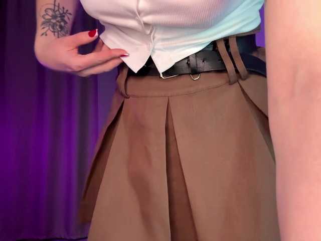 BlondyBun's BongaCams show and profile