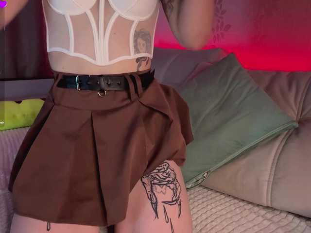 BlondyBun's BongaCams show and profile