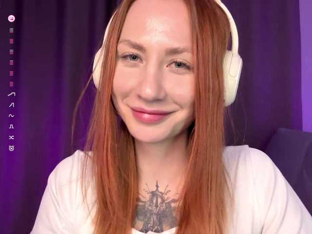 BlondyBun's BongaCams show and profile