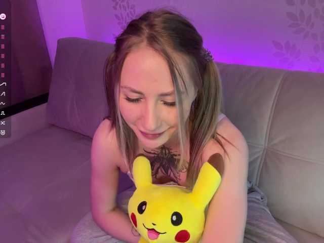 BlondyBun's BongaCams show and profile