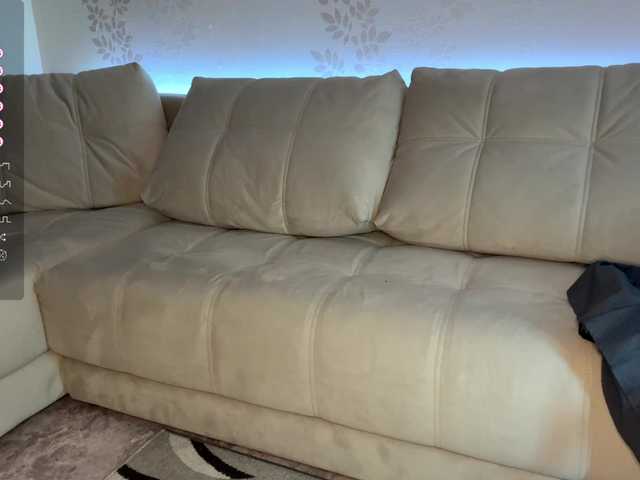 BlondyBun's BongaCams show and profile