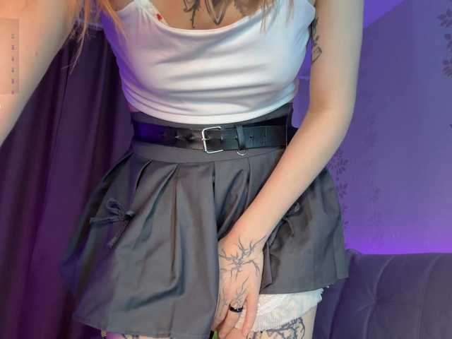 BlondyBun's BongaCams show and profile