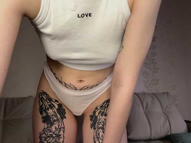 BlondyBun's BongaCams show and profile