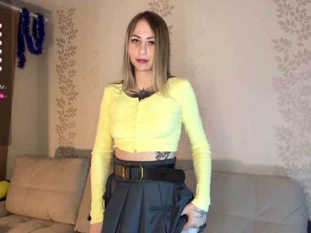 BlondyBun's BongaCams show and profile