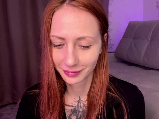 BlondyBun's BongaCams show and profile