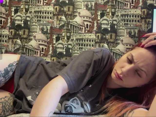 BlondyBun's BongaCams show and profile