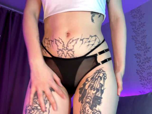 BlondyBun's BongaCams show and profile