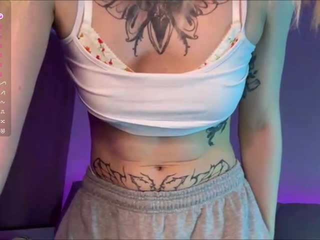 BlondyBun's BongaCams show and profile
