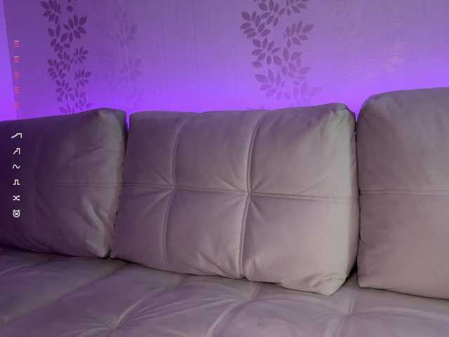 BlondyBun's BongaCams show and profile