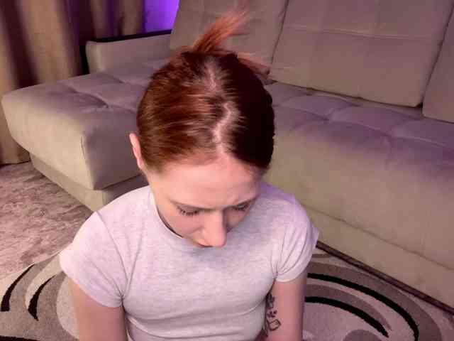 BlondyBun webcam