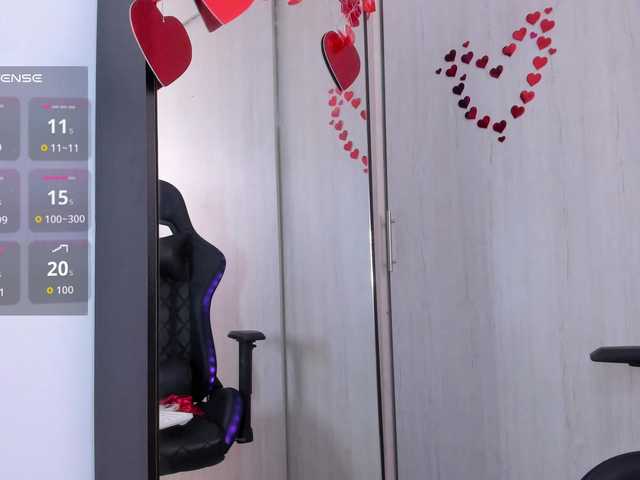 ElectraRhodes's BongaCams show and profile