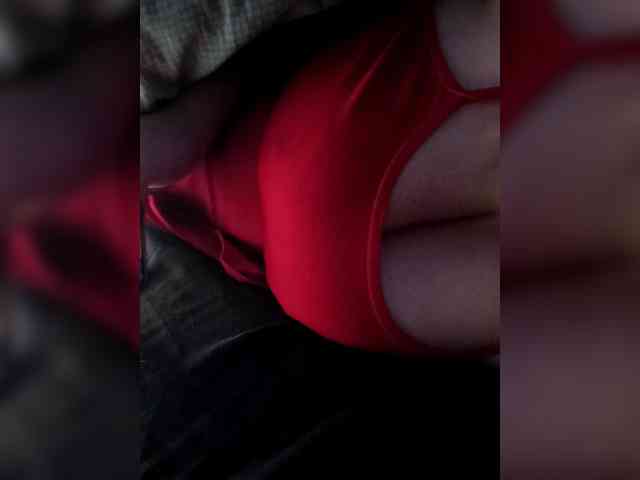 Kariros Live Webcam on BongaCams