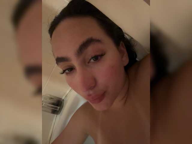 EvaBali Live Cam on BongaCams