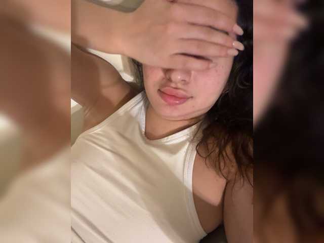 EvaBali's BongaCams show and profile