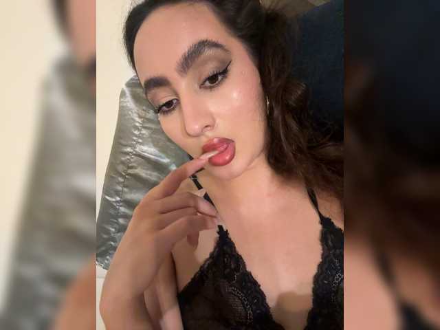 EvaBali's BongaCams show and profile