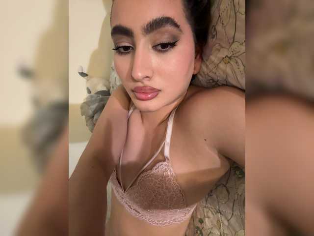 EvaBali's BongaCams show and profile