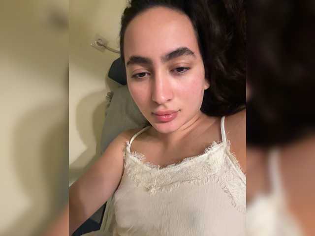 EvaBali's BongaCams show and profile