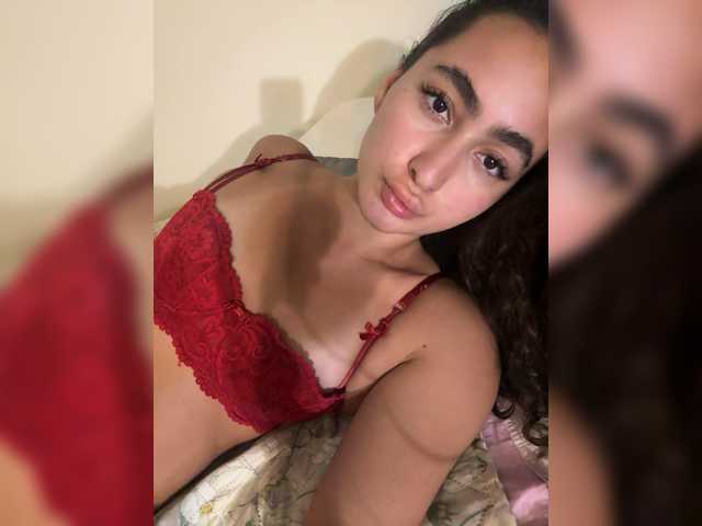 EvaBali's BongaCams show and profile