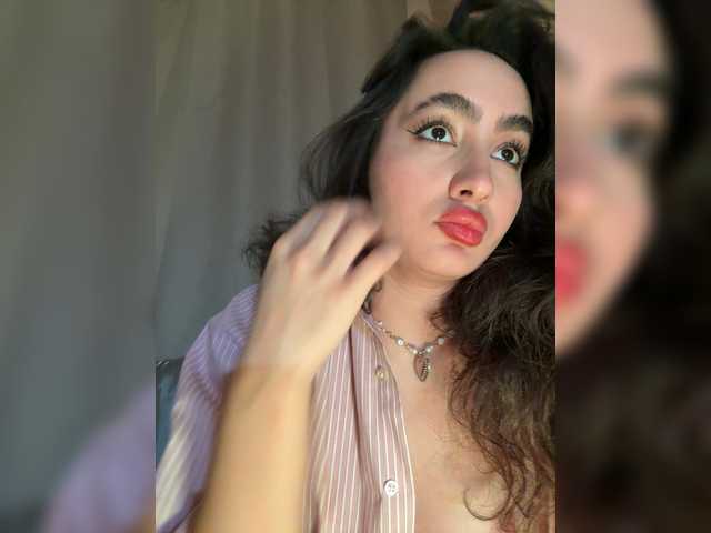 EvaBali's BongaCams show and profile