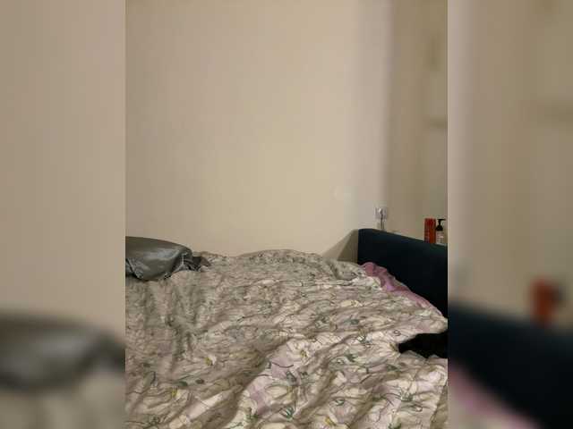 EvaBali's BongaCams show and profile