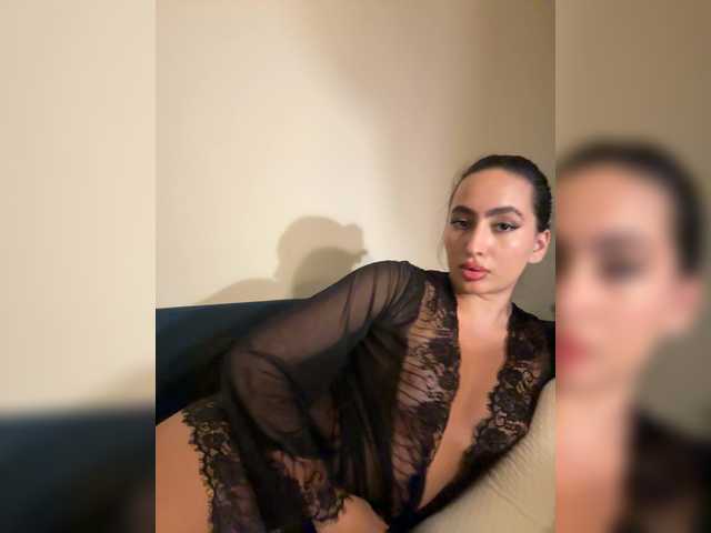 EvaBali's BongaCams show and profile