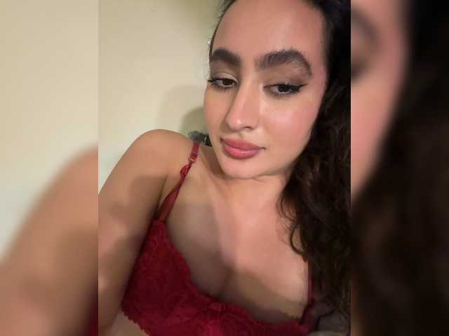 EvaBali's BongaCams show and profile