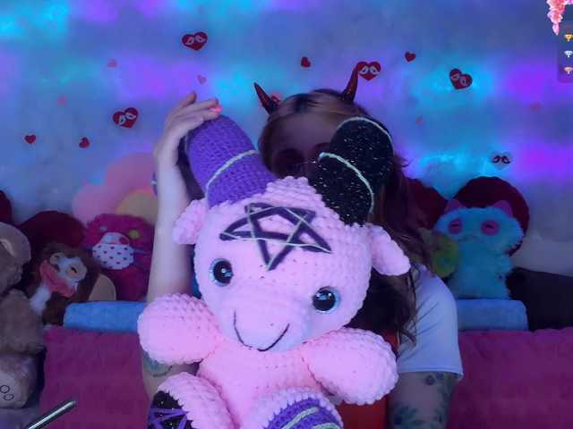 Devil-Baby's BongaCams show and profile