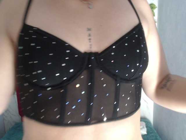 alunnaclarkcm101's BongaCams show and profile