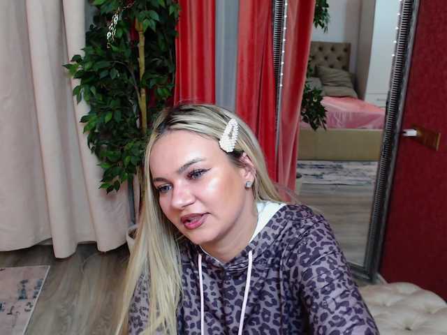 DaliaHaven's BongaCams show and profile