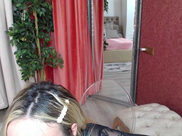 DaliaHaven's BongaCams show and profile