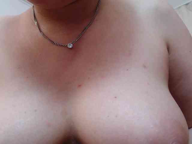 DaliaHaven Live Webcam on BongaCams