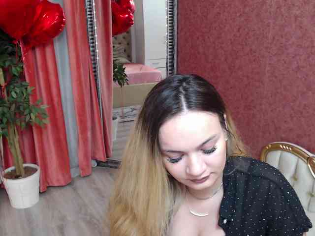 DaliaHaven Live Webcam on BongaCams