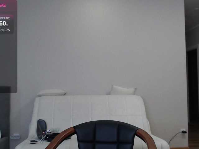 crushgirl's BongaCams show and profile