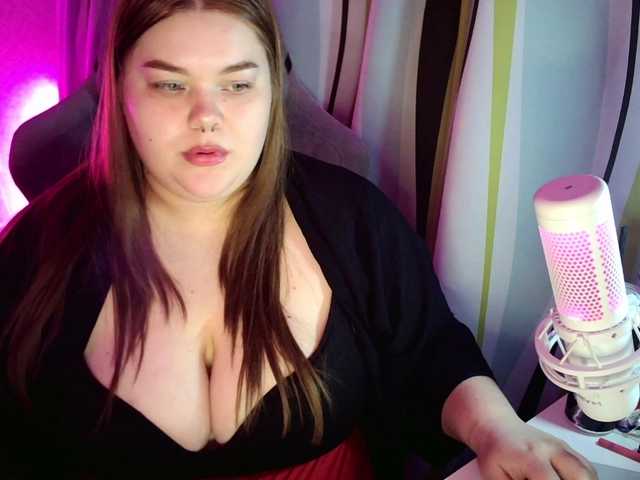 LovelyEmily's BongaCams show and profile
