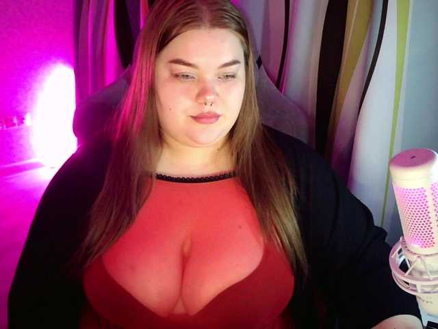 LovelyEmily's BongaCams show and profile