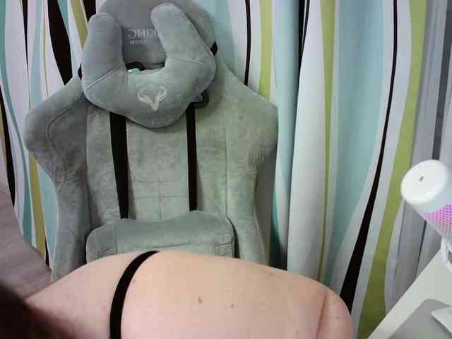 LovelyEmily LovelyEmily